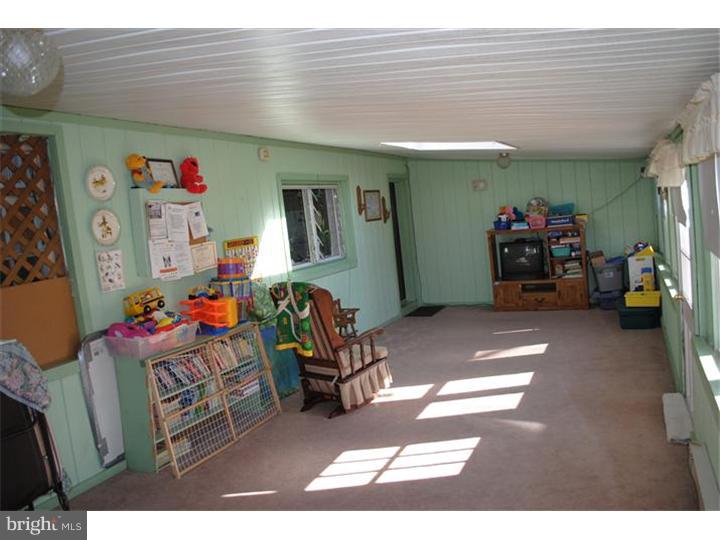 1218 Clymer Road Hatfield, PA 19440 - Photo 10 of 23 Sun Room