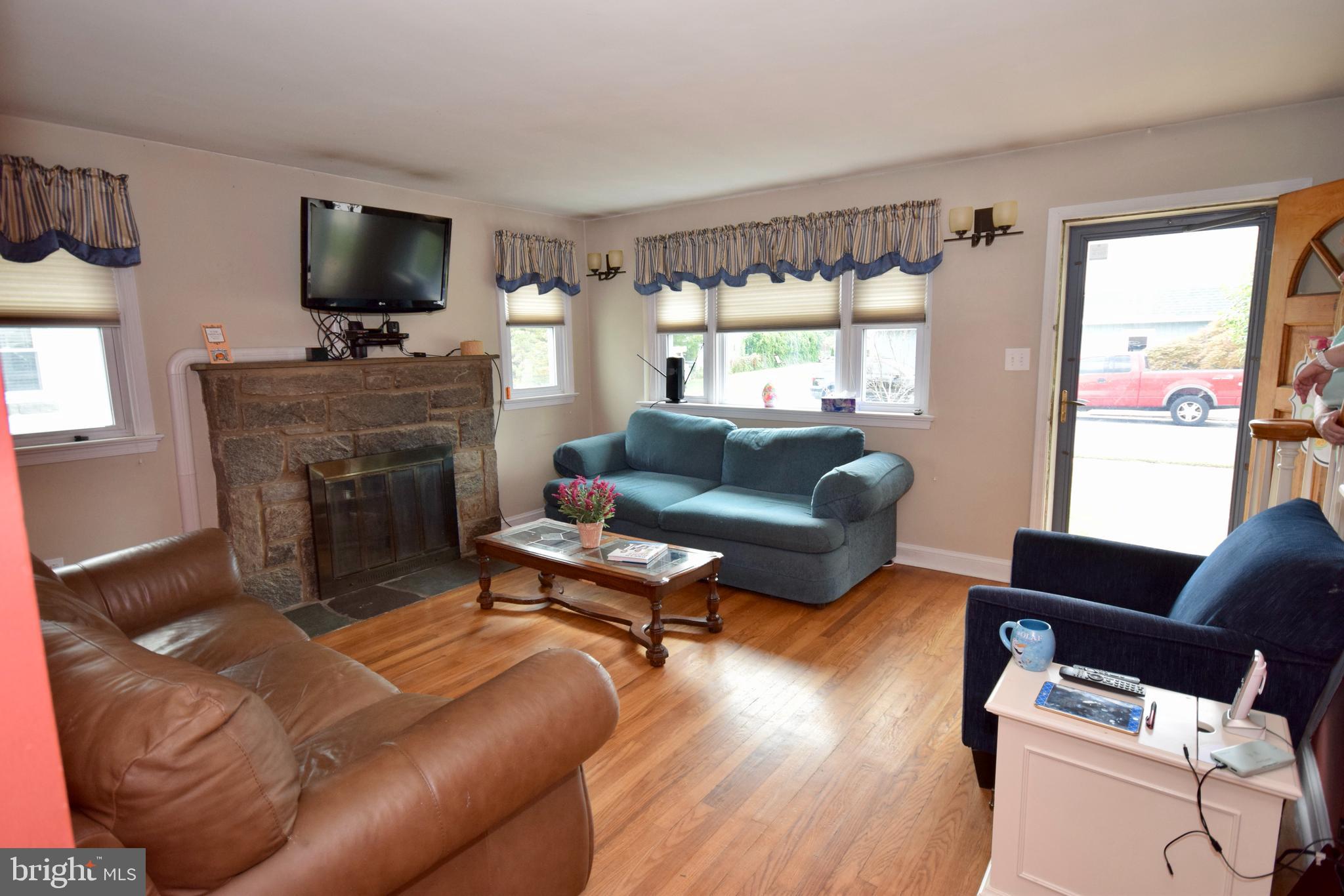 604 Colwell Road Woodlyn, PA 19094 - Photo 9 of 30