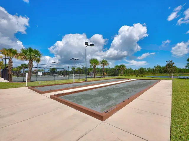 $500,000 | 623 Southeast Villandry Way, Port St. Lucie, FL 34984