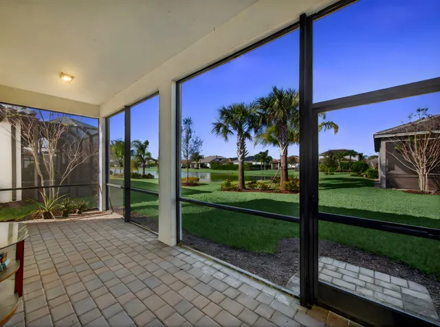 $500,000 | 623 Southeast Villandry Way, Port St. Lucie, FL 34984