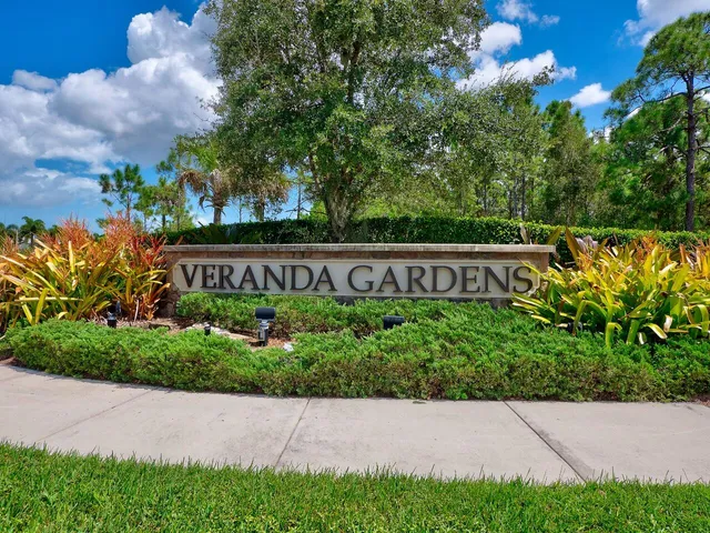 $500,000 | 623 Southeast Villandry Way, Port St. Lucie, FL 34984