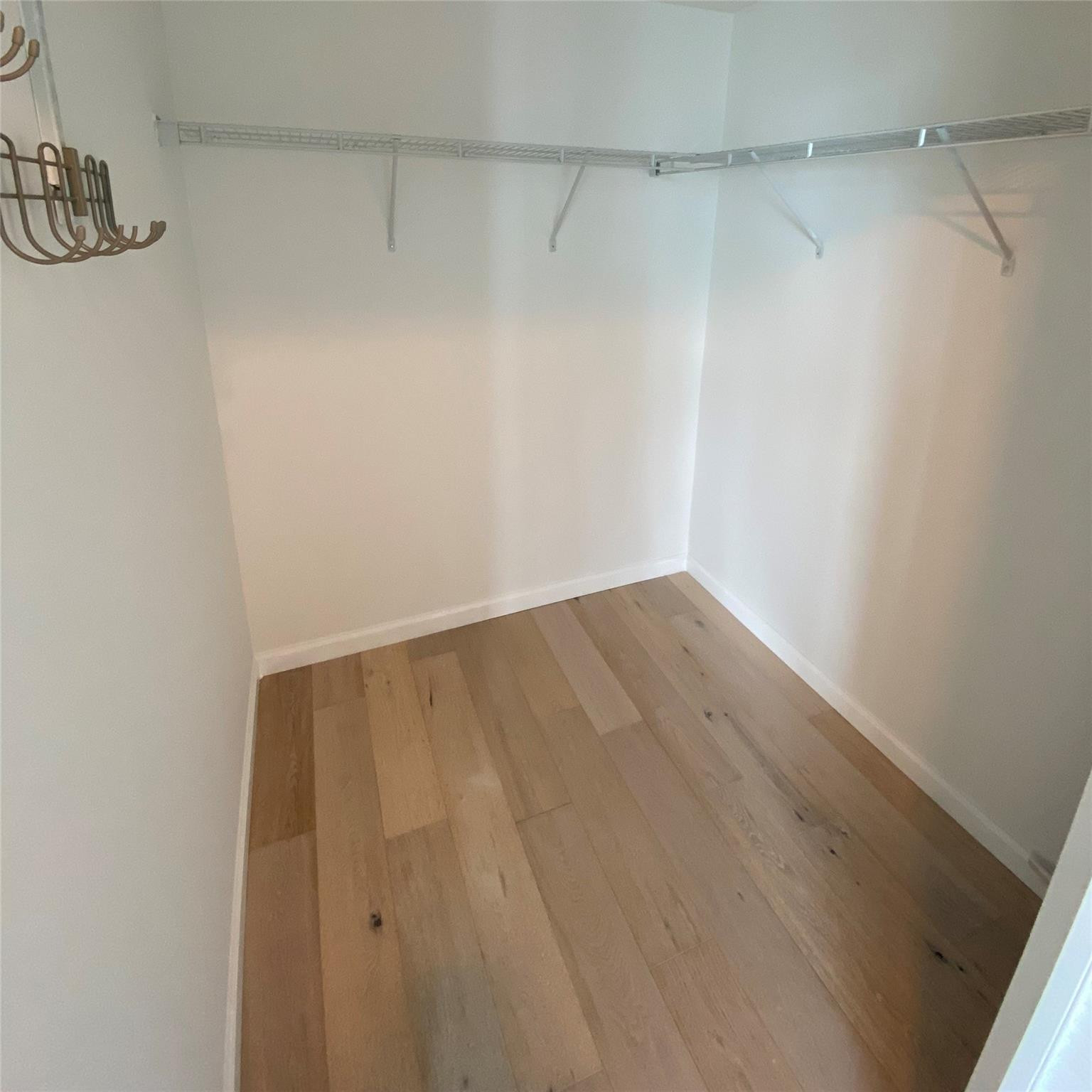 951 Brickell Avenue, Unit 3611 Miami, FL 33131 - Photo 6 of 8 Photo 6