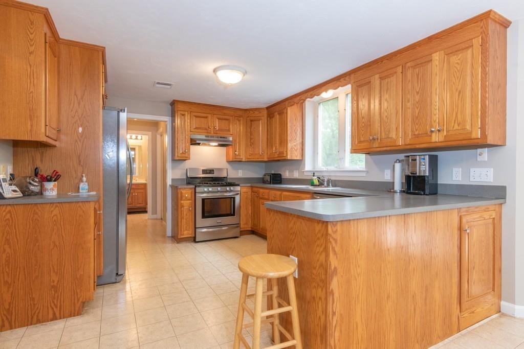 118 Longhill Road Franklin, MA 02038 - Photo 18 of 42 Gallery Image 18