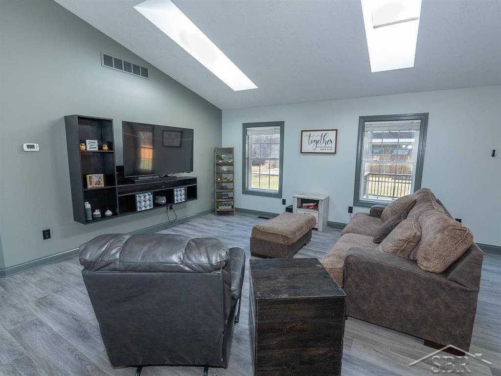 2393 North Jefferson Road Midland, MI 48642 - Photo 11 of 59