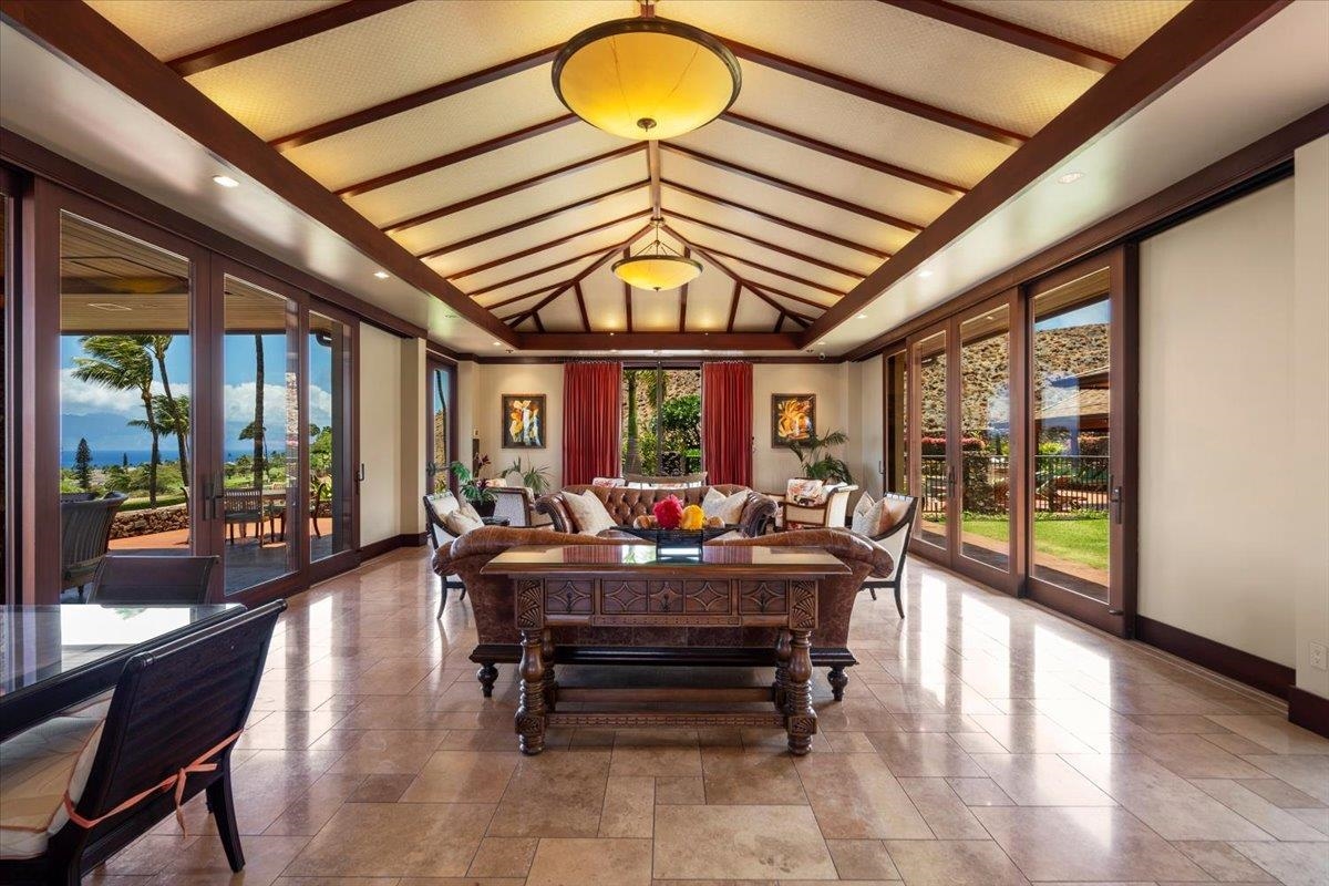 4 Anapuni Loop Lahaina, HI 96761 - Photo 44 of 44 a living room with furniture and a large window