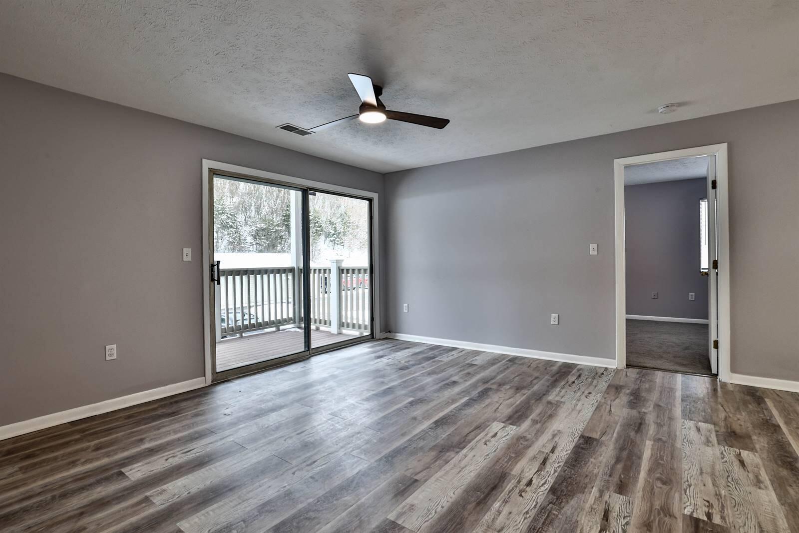 320 Timber Ridge Drive, Unit 5 Wilder, KY 41071 - Photo 4 of 31 Gallery Image 4