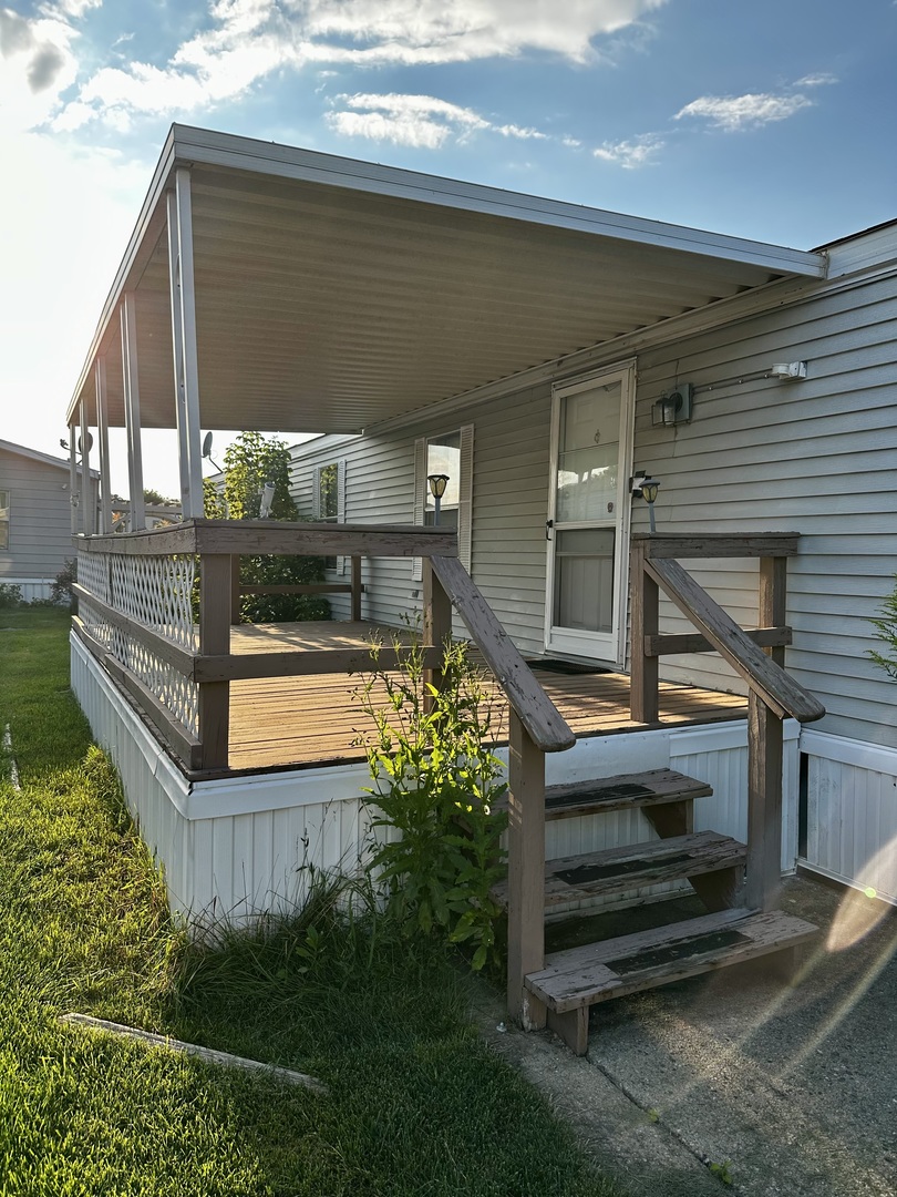 27W370 Geneva Road, Unit 124 Winfield, IL 60190 - Photo 4 of 15 Gallery Image 4
