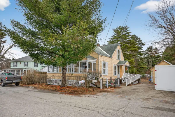 $290,000 | 1 Melvin Avenue, Old Orchard Beach, ME 04064