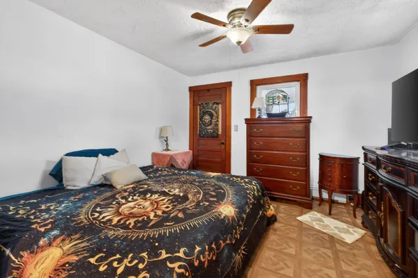 $290,000 | 1 Melvin Avenue, Old Orchard Beach, ME 04064