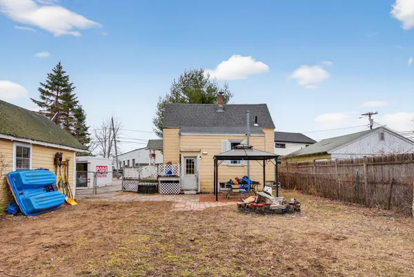 $290,000 | 1 Melvin Avenue, Old Orchard Beach, ME 04064