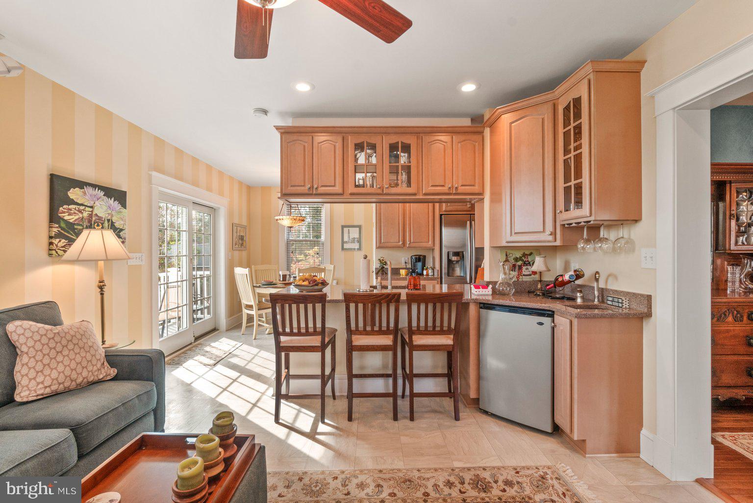4215 Kensington Road Baltimore, MD 21229 - Photo 15 of 60