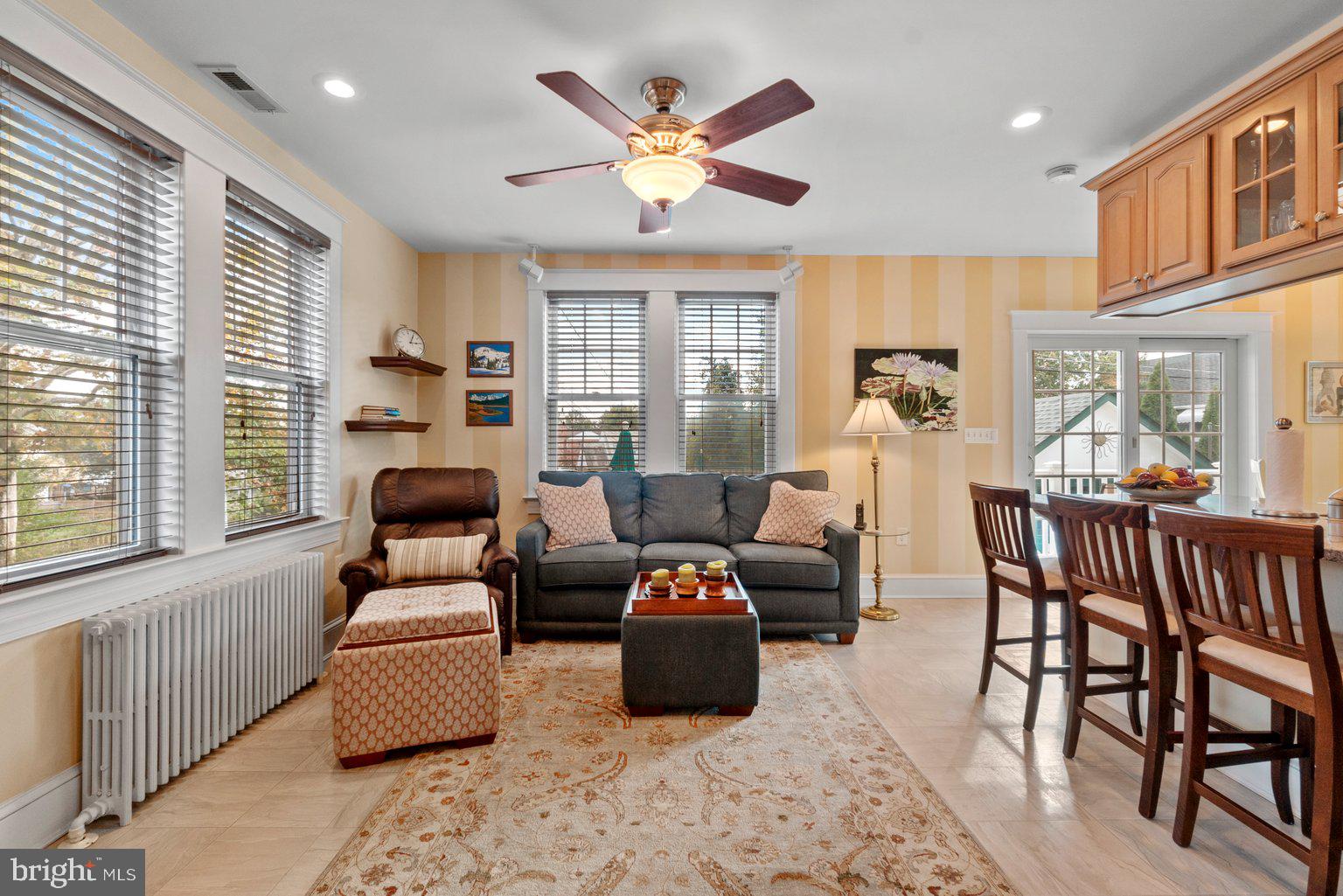 4215 Kensington Road Baltimore, MD 21229 - Photo 17 of 60