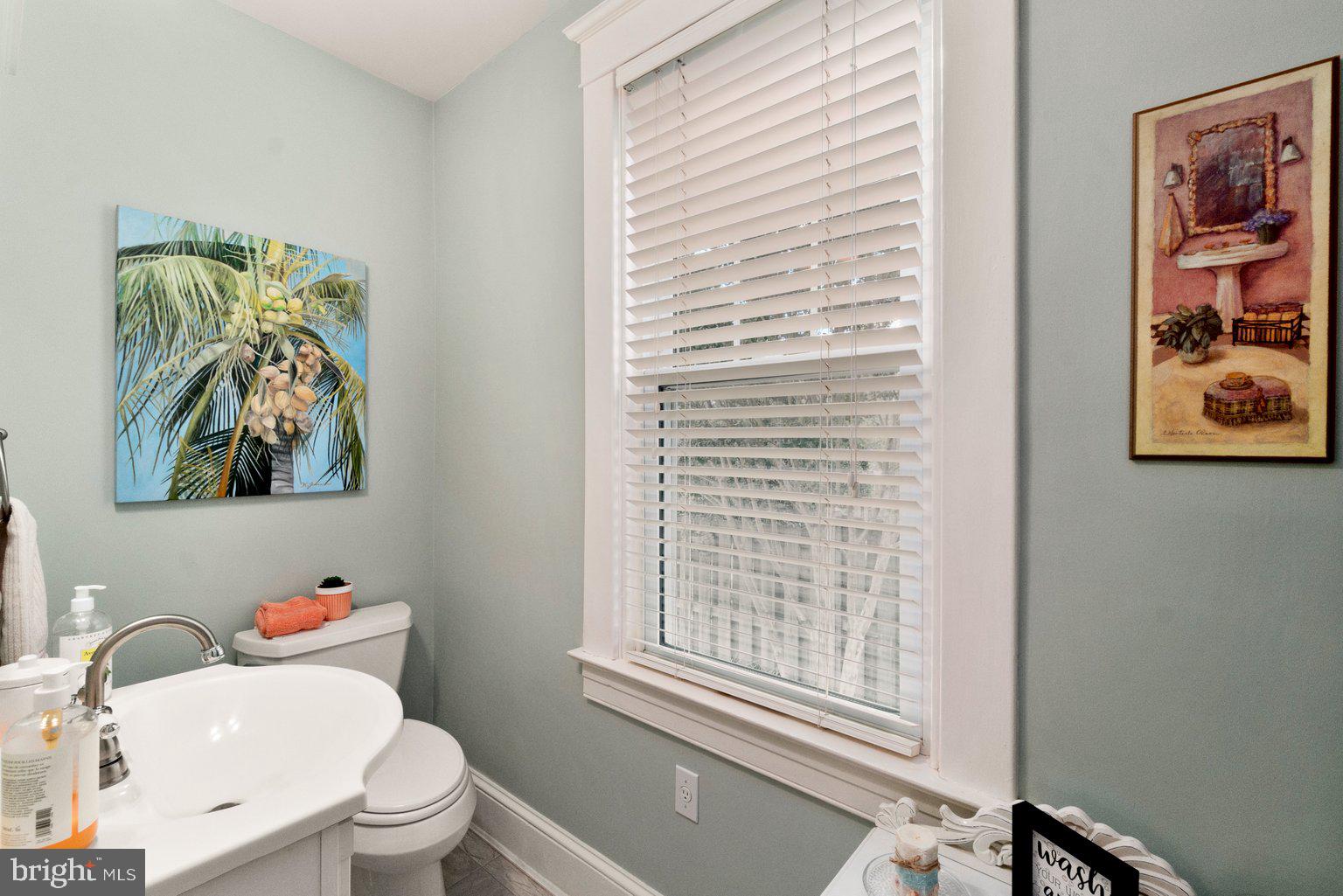 4215 Kensington Road Baltimore, MD 21229 - Photo 21 of 60 half bath located on main level
