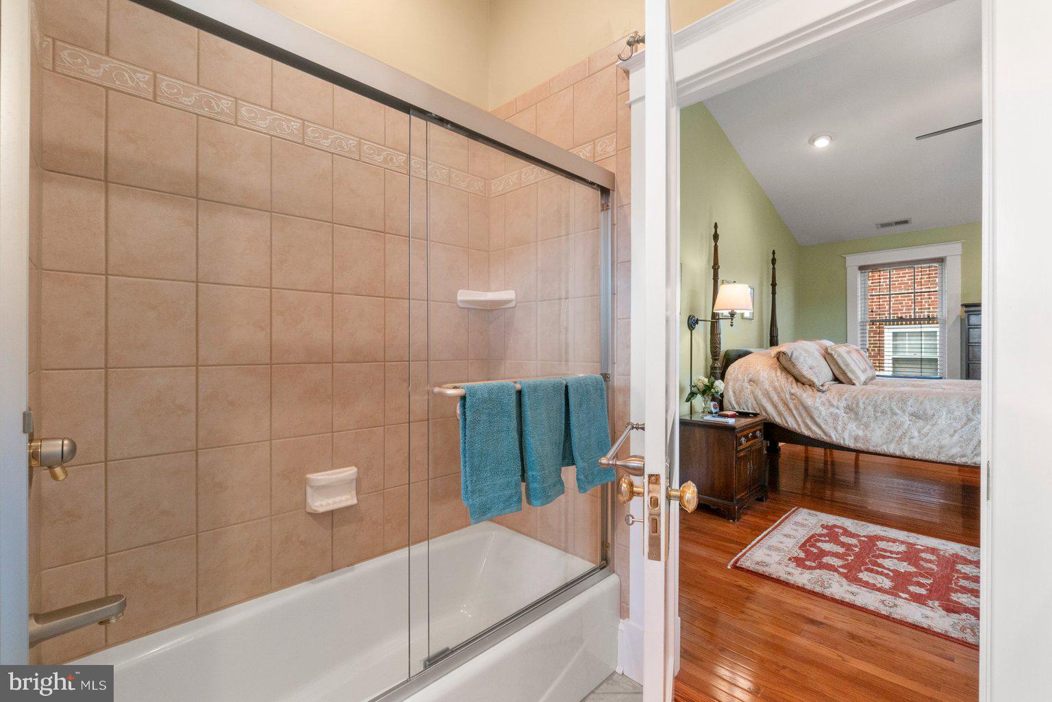 4215 Kensington Road Baltimore, MD 21229 - Photo 26 of 60