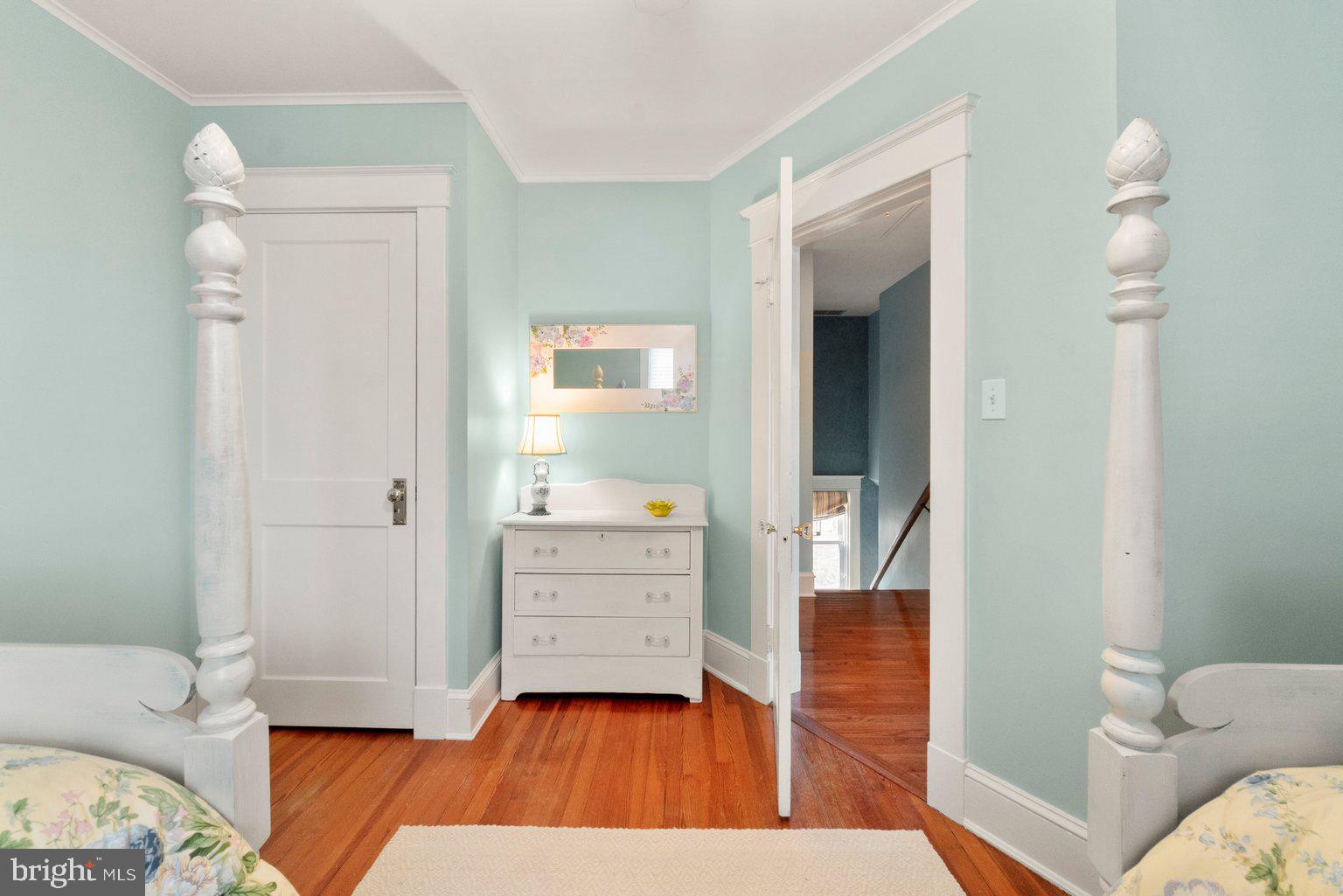 4215 Kensington Road Baltimore, MD 21229 - Photo 34 of 60