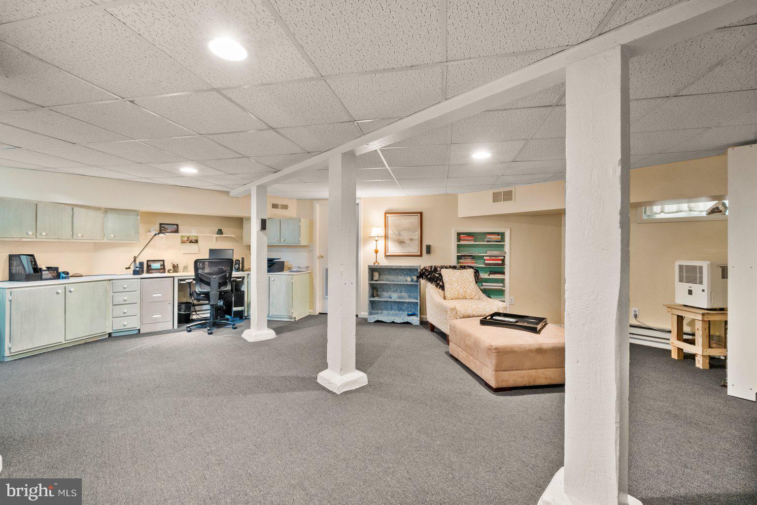 4215 Kensington Road Baltimore, MD 21229 - Photo 40 of 60