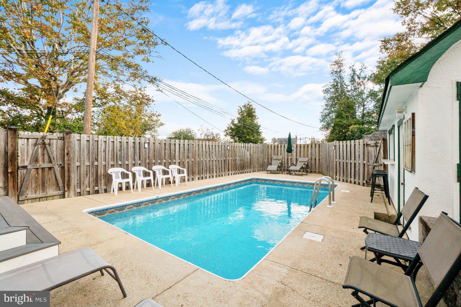 4215 Kensington Road Baltimore, MD 21229 - Photo 46 of 60