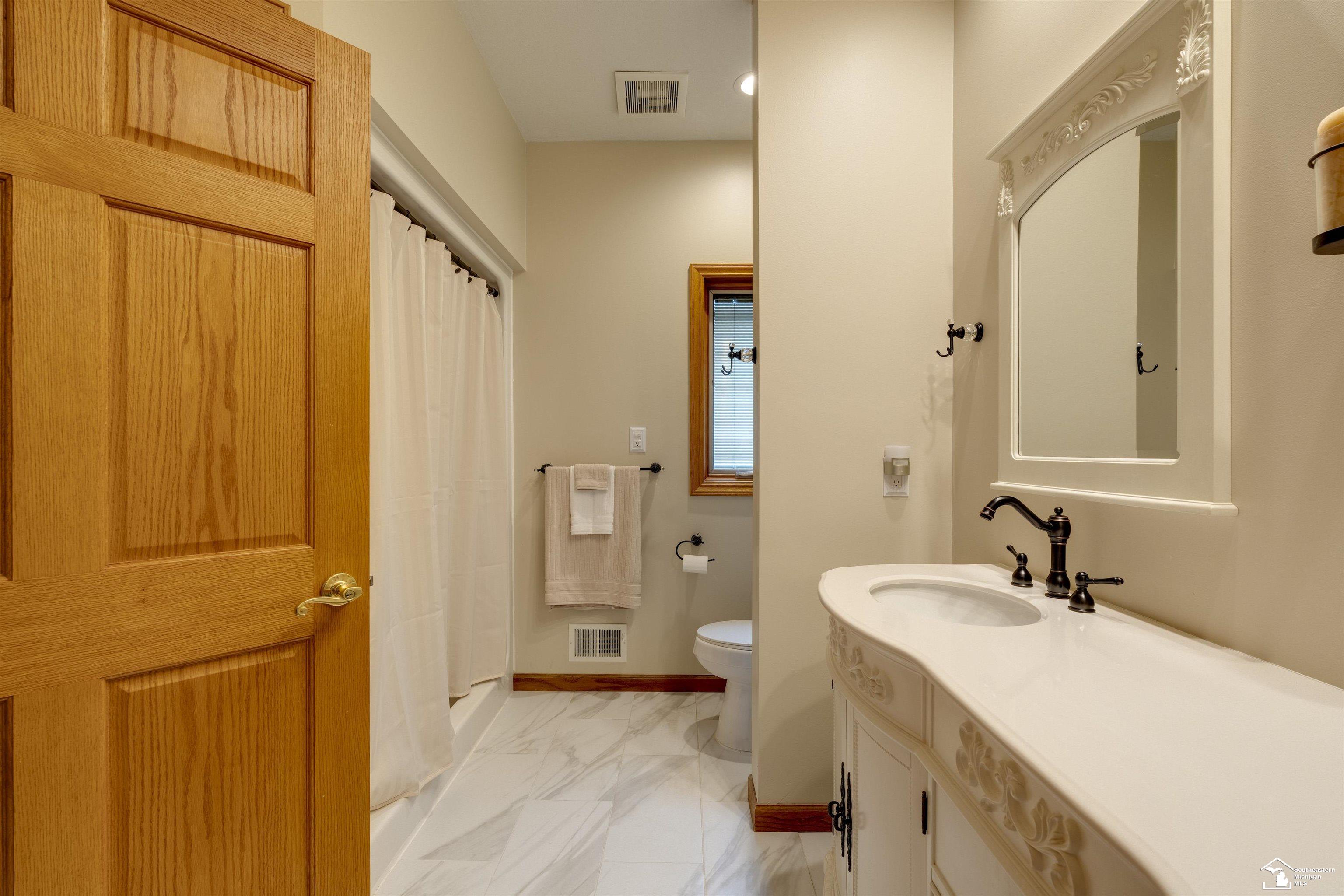 549 Strasburg Road Monroe, MI 48161 - Photo 13 of 39