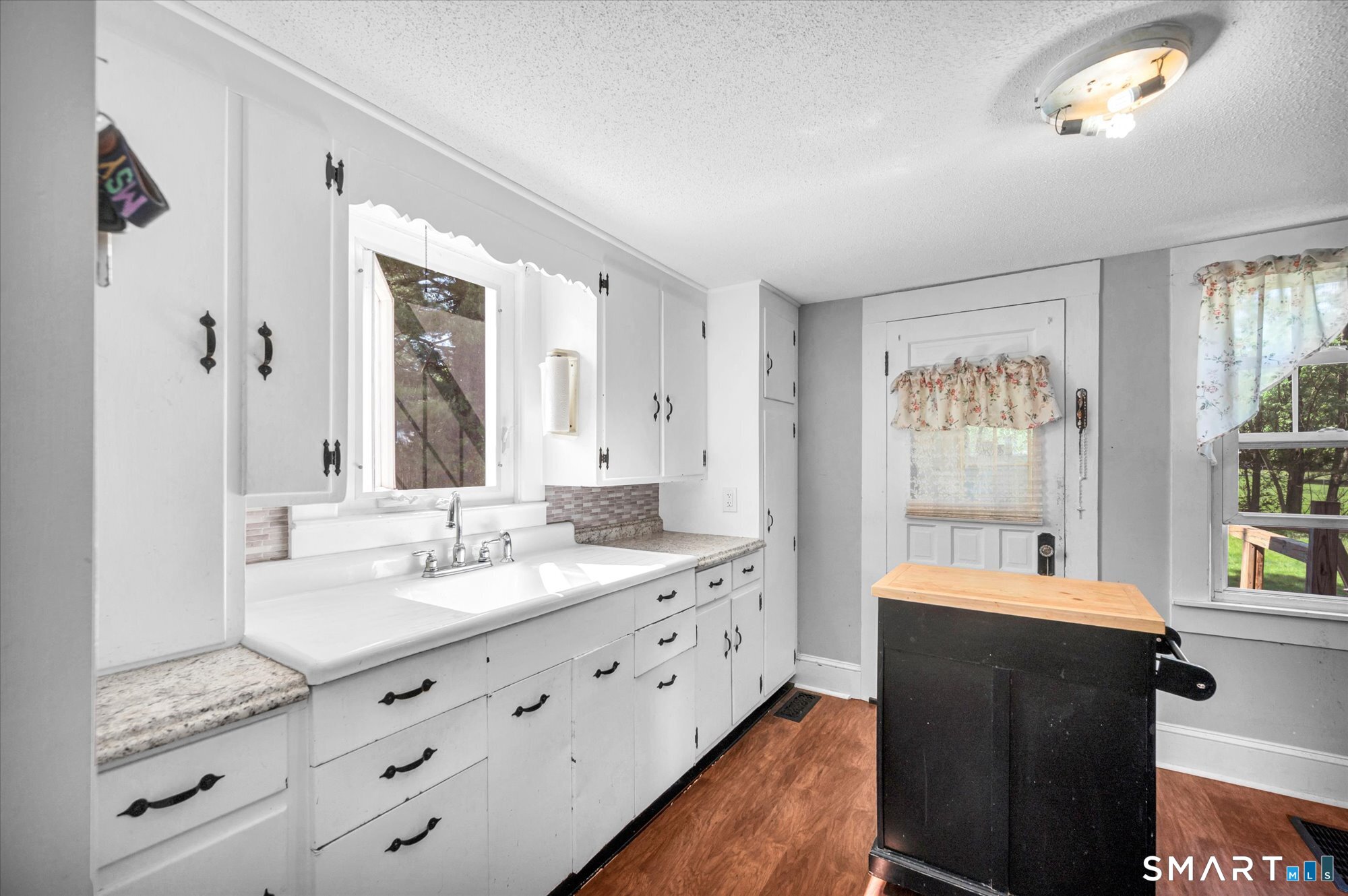 1136 Randolph Road Middletown, CT 06457 - Photo 19 of 32