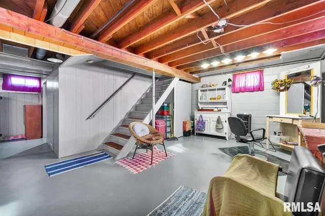 $179,900 | 116 Jibben Street, Green Valley, IL 61534