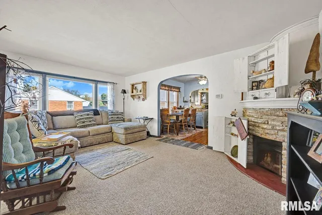 $179,900 | 116 Jibben Street, Green Valley, IL 61534