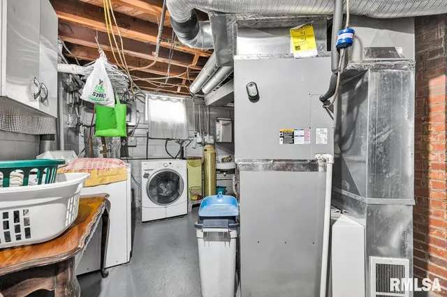 $179,900 | 116 Jibben Street, Green Valley, IL 61534