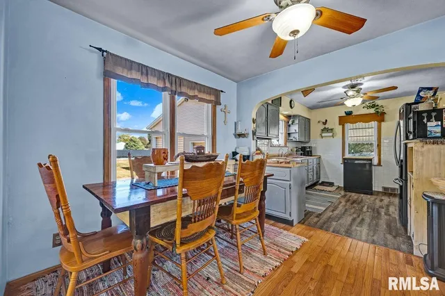 $179,900 | 116 Jibben Street, Green Valley, IL 61534