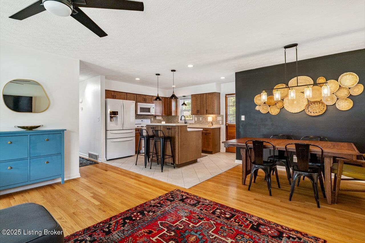 5616 Mcdeane Road Louisville, KY 40216 - Photo 6 of 43 5616 Mcdeane Rd - 11