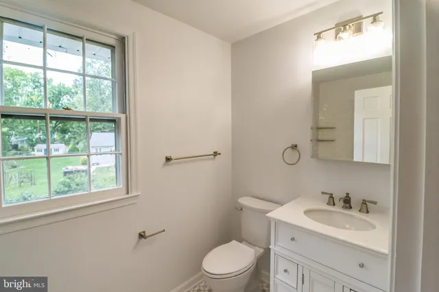 $760,000 | 2003 Brandywood Lane, Wilmington, DE 19810