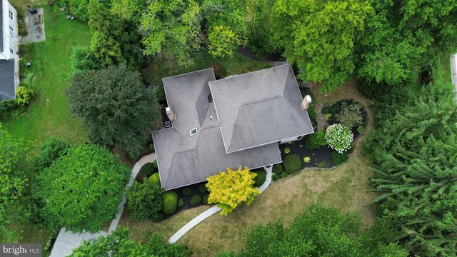 $760,000 | 2003 Brandywood Lane, Wilmington, DE 19810