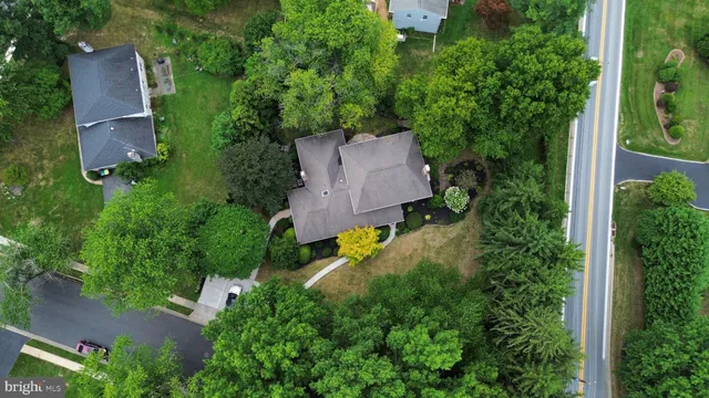 $760,000 | 2003 Brandywood Lane, Wilmington, DE 19810