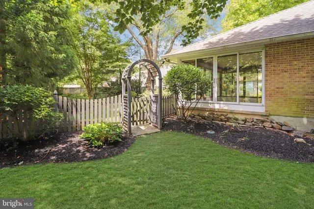 $760,000 | 2003 Brandywood Lane, Wilmington, DE 19810