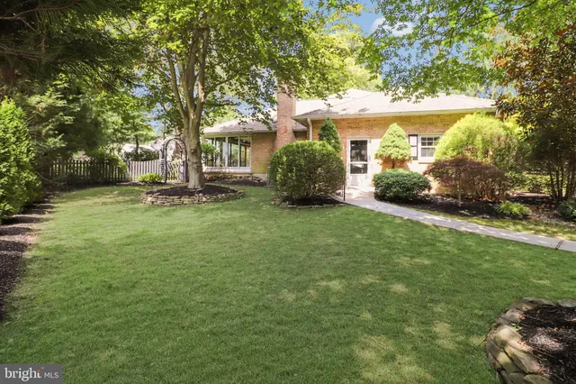 $760,000 | 2003 Brandywood Lane, Wilmington, DE 19810
