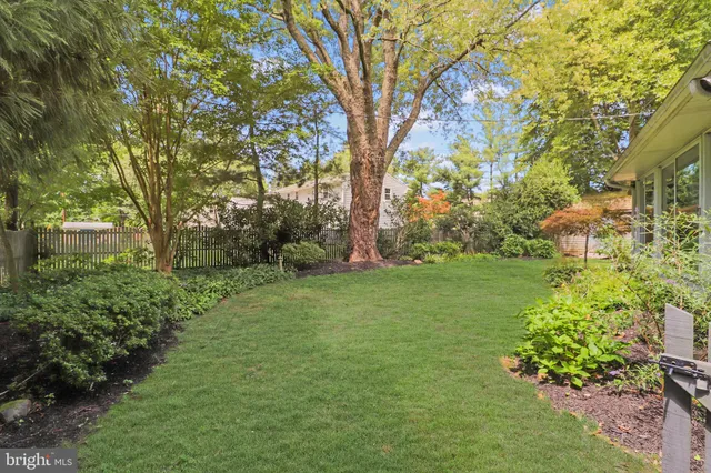 $760,000 | 2003 Brandywood Lane, Wilmington, DE 19810