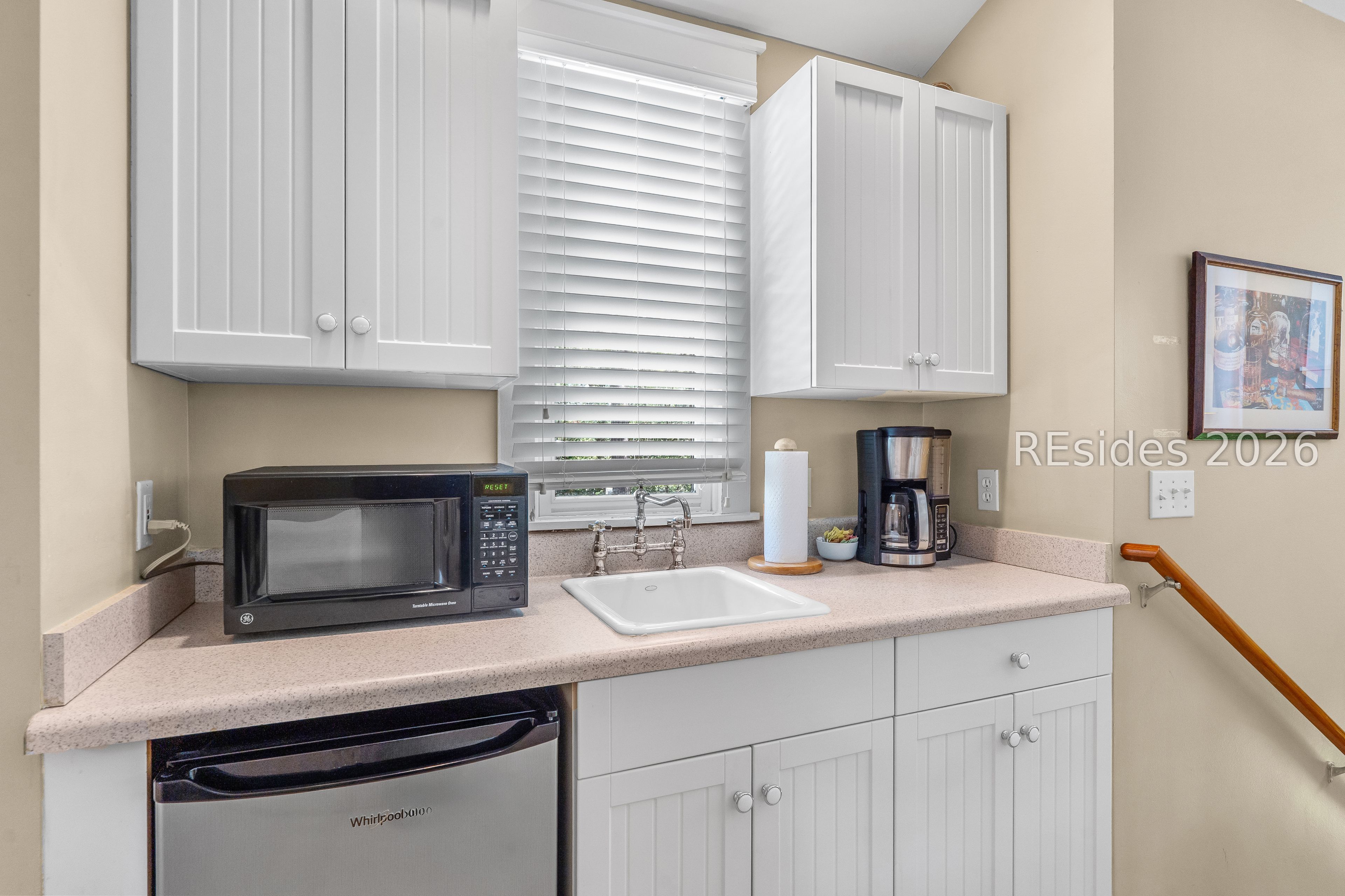 2 Rice Mill Road Bluffton, SC 29909 - Photo 43 of 51 Well-appointed kitchenette in guest space