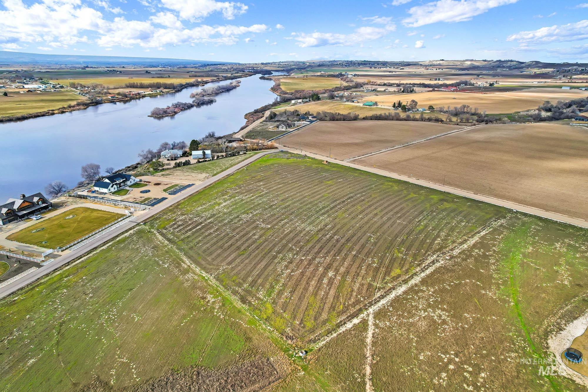 Tbd Tbd Tbd Cabernet Lane Caldwell, ID 83607 - Photo 10 of 20 Overview of rural landscape with a large body of water