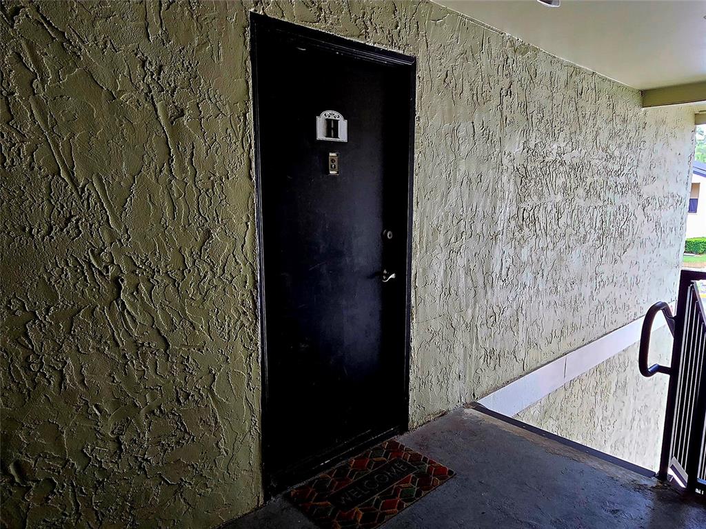 940 Lake Destiny Road, Unit H Altamonte Springs, FL 32714 - Photo 2 of 15