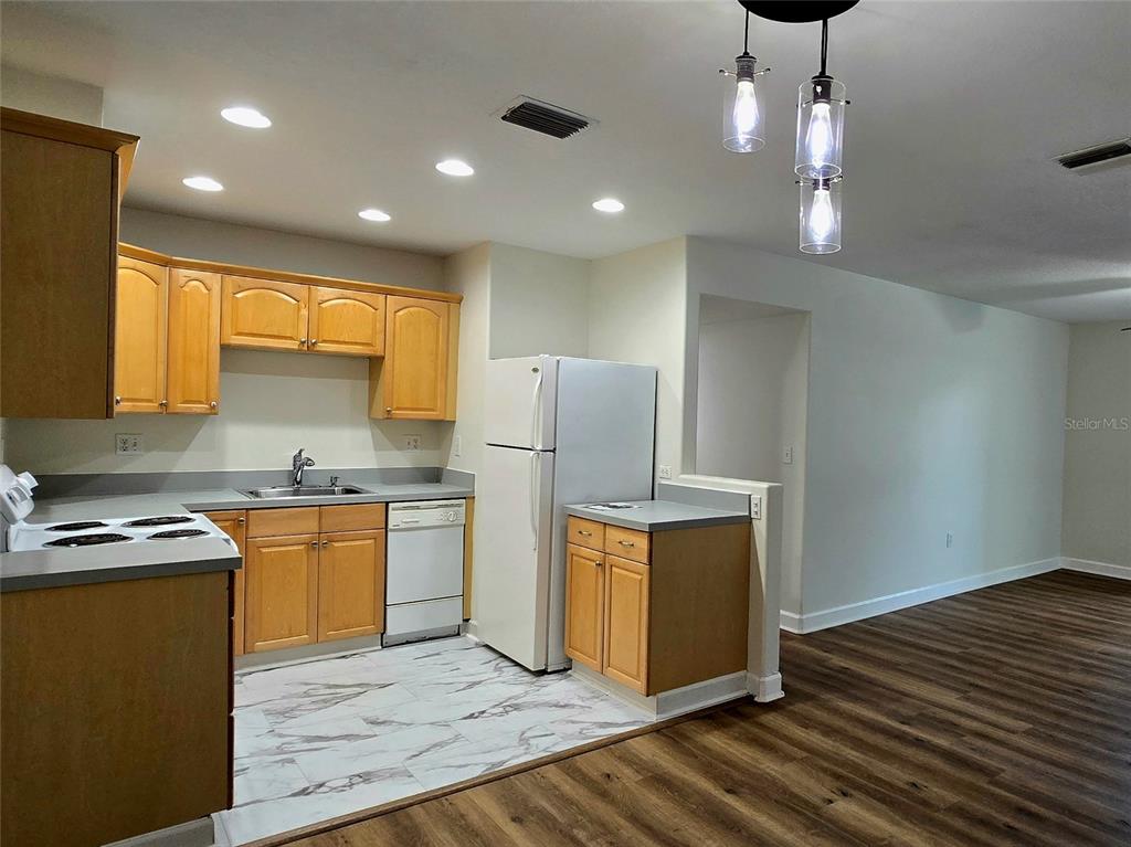 940 Lake Destiny Road, Unit H Altamonte Springs, FL 32714 - Photo 5 of 15