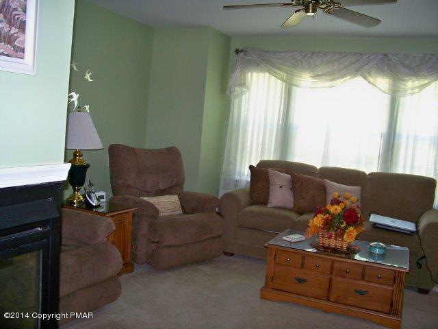3367 Ross Road Tobyhanna, PA 18466 - Photo 3 of 27 Living Room view 2