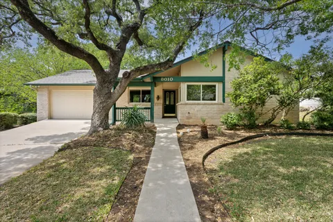 a front view of house with yard