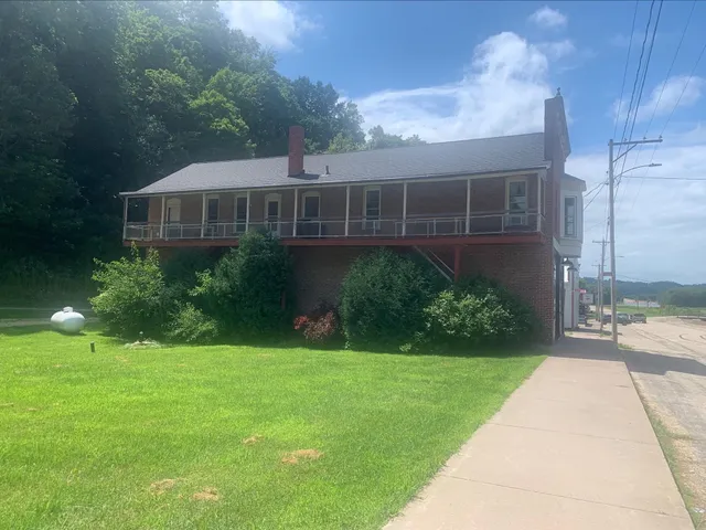 $138,000 | 13229 Main Street, Glen Haven, WI 53810
