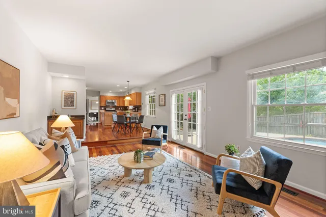 $1,100,000 | 10134 Red Spruce Road, Fairfax, VA 22032