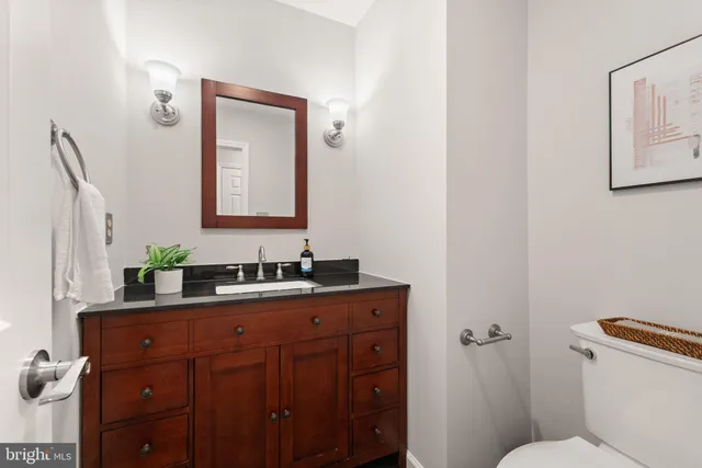 $1,100,000 | 10134 Red Spruce Road, Fairfax, VA 22032