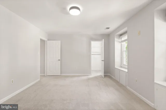 $1,100,000 | 10134 Red Spruce Road, Fairfax, VA 22032