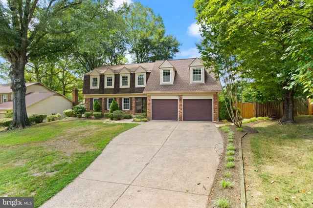 $1,100,000 | 10134 Red Spruce Road, Fairfax, VA 22032