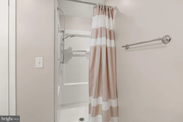 $1,100,000 | 10134 Red Spruce Road, Fairfax, VA 22032