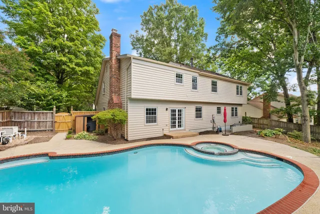 $1,100,000 | 10134 Red Spruce Road, Fairfax, VA 22032