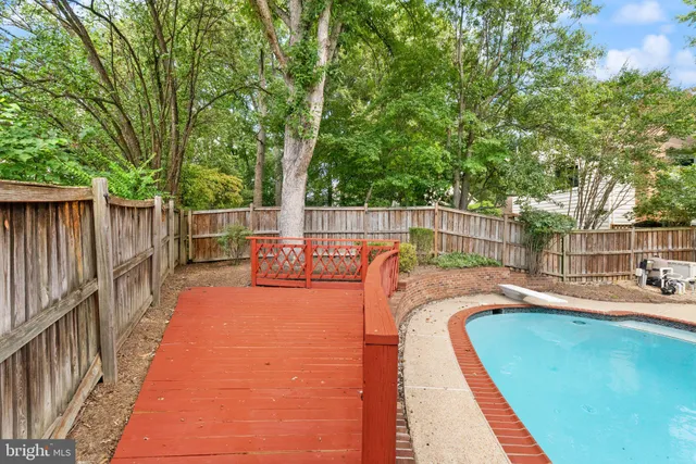 $1,100,000 | 10134 Red Spruce Road, Fairfax, VA 22032