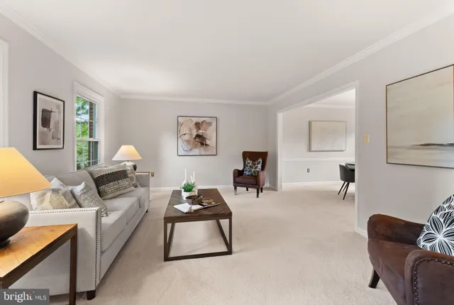 $1,100,000 | 10134 Red Spruce Road, Fairfax, VA 22032