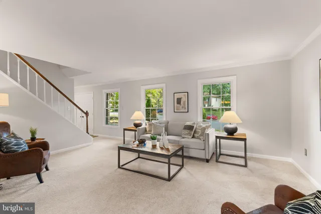 $1,100,000 | 10134 Red Spruce Road, Fairfax, VA 22032